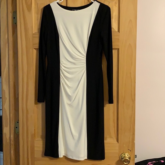 Dress - Picture 1 of 3